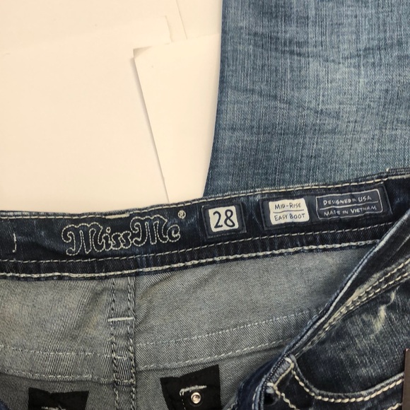 NWT!! Miss Me Jeans π - Picture 5 of 7
